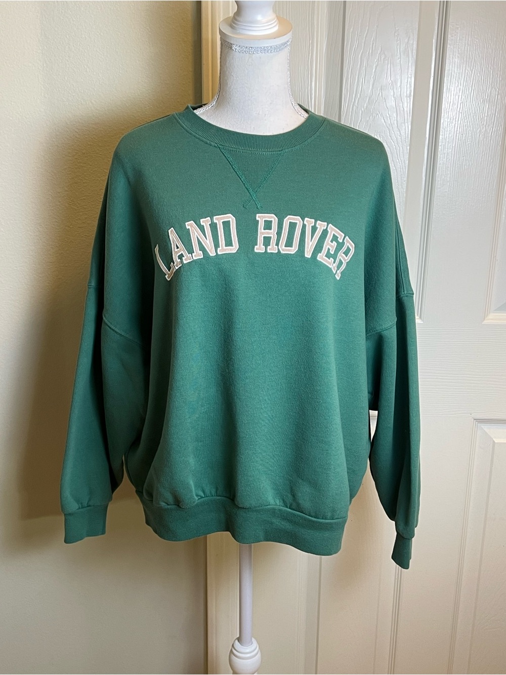 PacSun Embroidered Land Rover Oversized Sweatshirt-Unisex